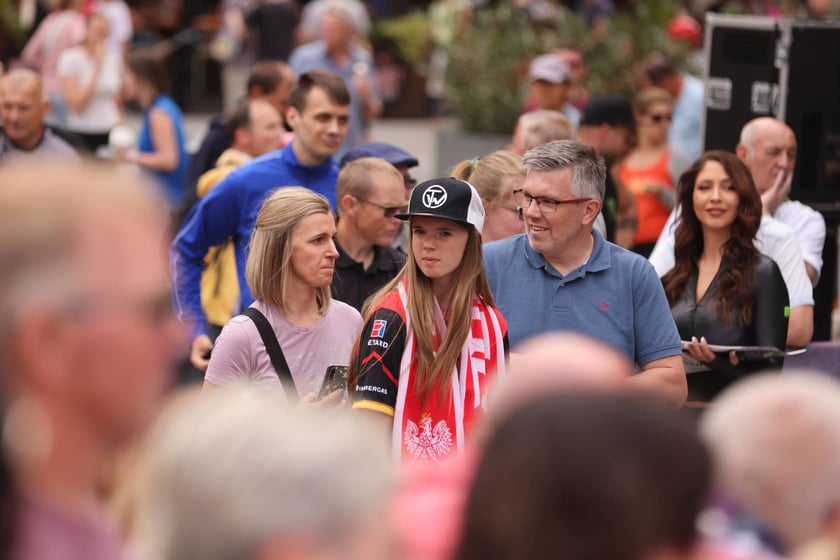gwiazdy żużla na wrocławskim Rynku, 27.07.2023