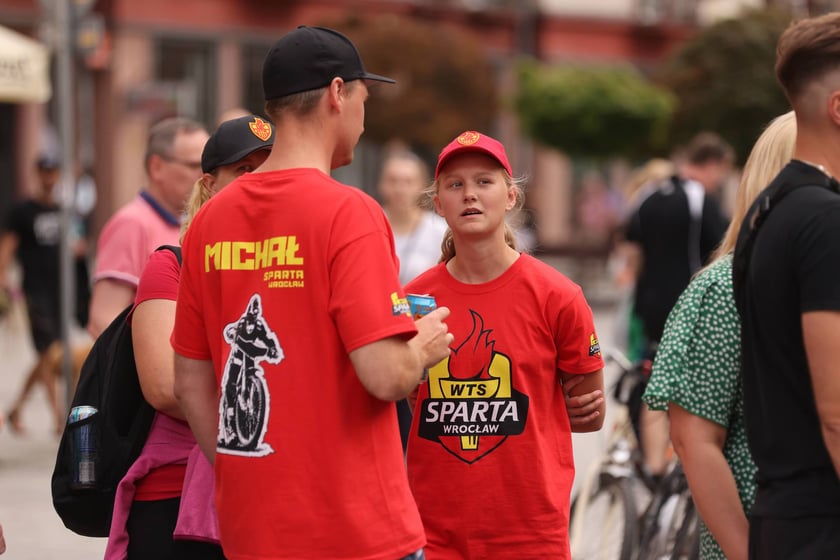 gwiazdy żużla na wrocławskim Rynku, 27.07.2023