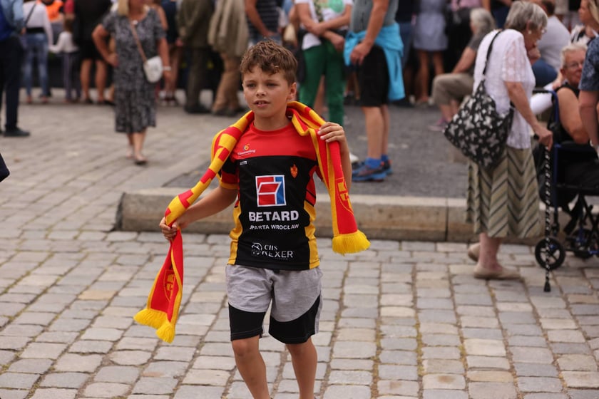 gwiazdy żużla na wrocławskim Rynku, 27.07.2023