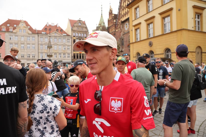 gwiazdy żużla na wrocławskim Rynku, 27.07.2023
