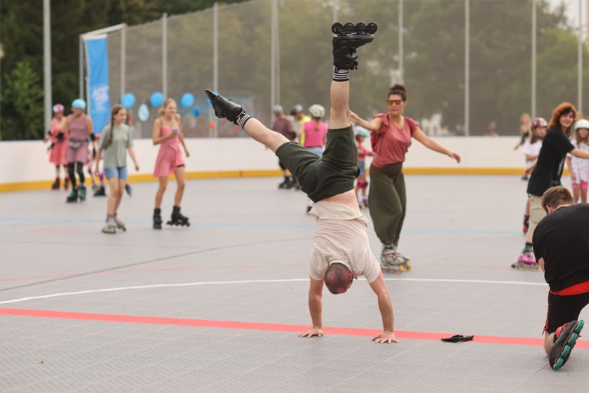 Potańcówka na rolkach ? Skate Night Wrocław odbyła się w piątkowy wieczór (18 sierpnia)