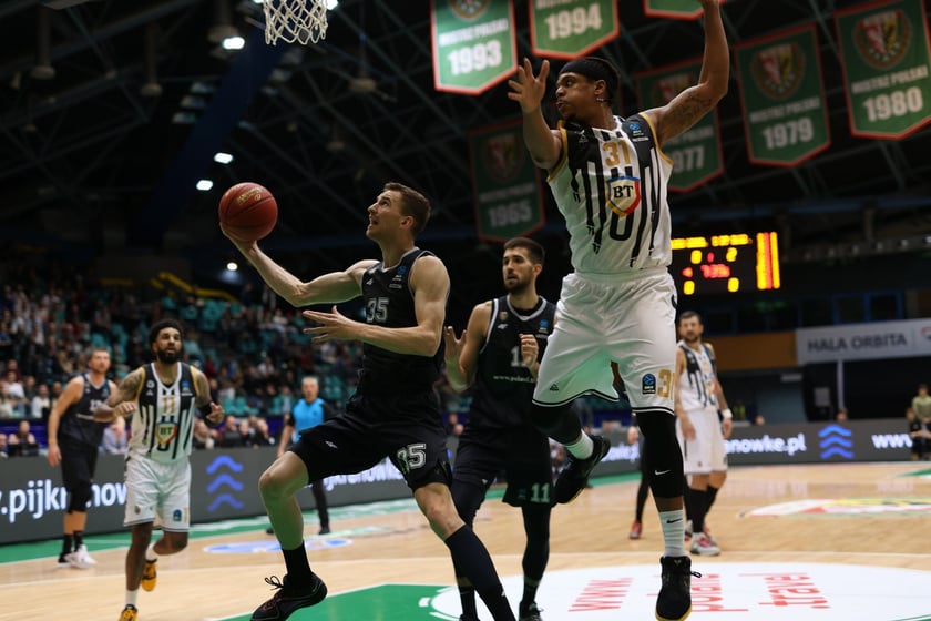 Śląsk Wrocław 67:70 Cluj-Napoca, hala Orbita, 11 października 2023