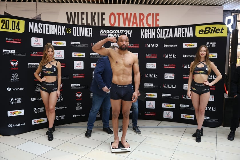 Knockout Boxing Night 34 - ważenie zawodników przed walką bokserską