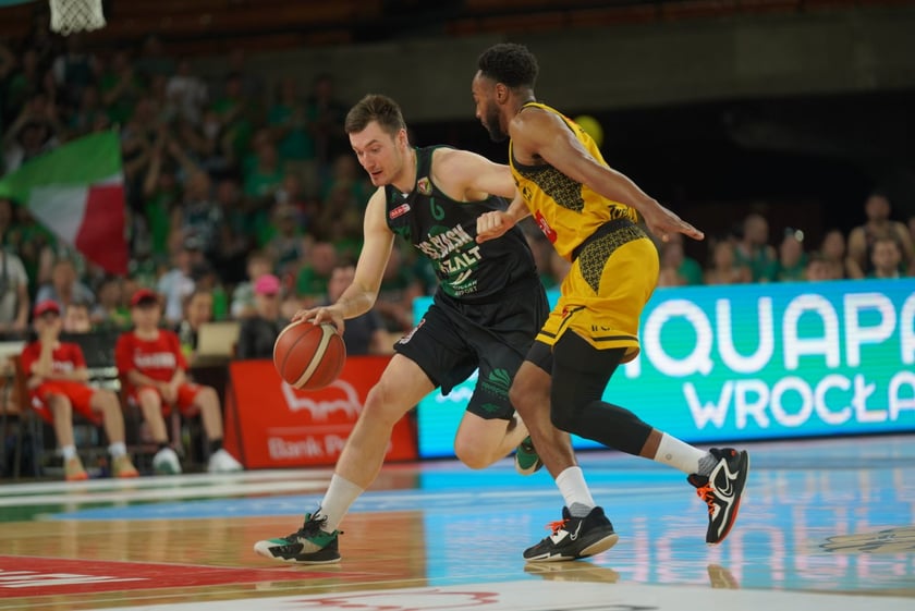 Mecz Śląska Wrocław z Treflem Sopot w Hali Stulecia.