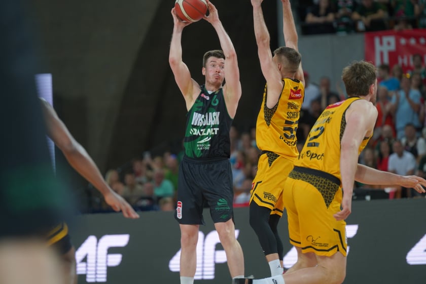 Mecz Śląska Wrocław z Treflem Sopot w Hali Stulecia.