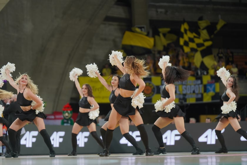 Mecz Śląska Wrocław z Treflem Sopot w Hali Stulecia.