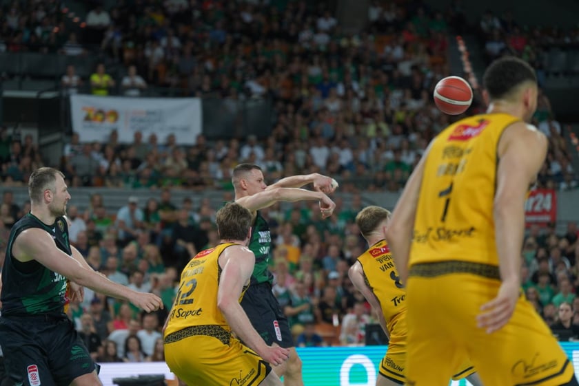 Mecz Śląska Wrocław z Treflem Sopot w Hali Stulecia.