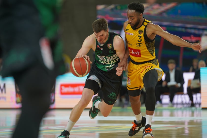 Mecz Śląska Wrocław z Treflem Sopot w Hali Stulecia.