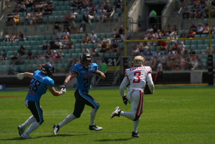 Mecz Panthers Wrocław - Berlin Thunder na Tarczyński Arenie i kibice - 26 maja