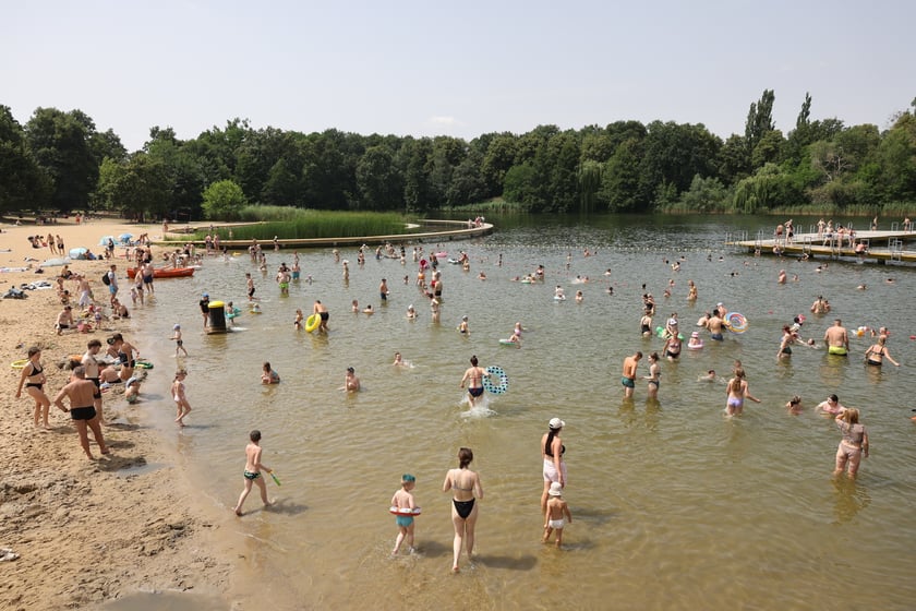 Wrocławianie na kąpielisku Morskie Oko, 30 czerwca 2024