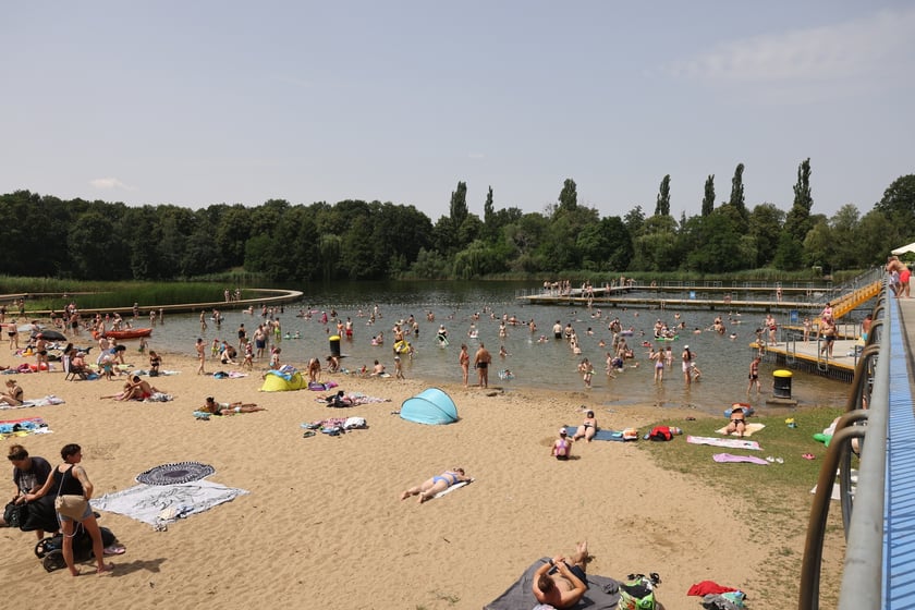 Wrocławianie na kąpielisku Morskie Oko, 30 czerwca 2024
