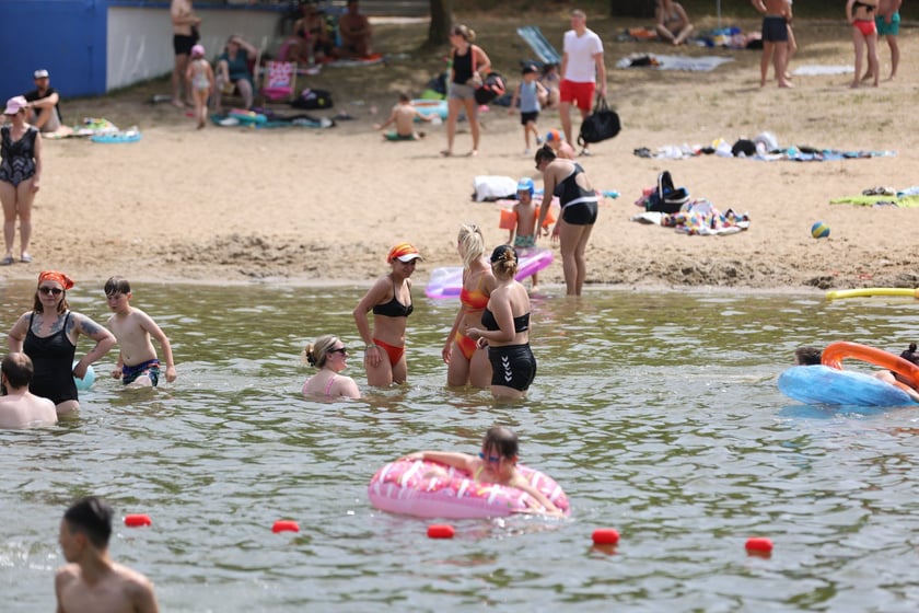 Wrocławianie na kąpielisku Morskie Oko, 30 czerwca 2024