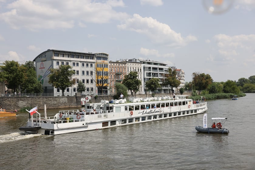 Parada statków na Dniu Marynarza Rzecznego, 30 czerwca 2024