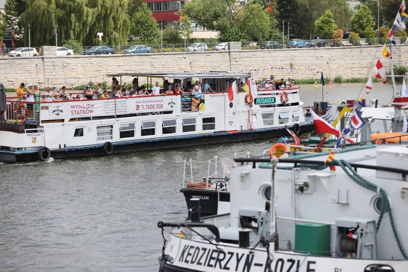 Parada statków na Dniu Marynarza Rzecznego, 30 czerwca 2024