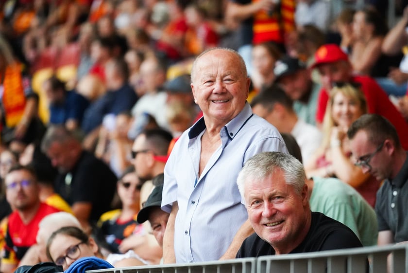 Kibice podczas meczu żużlowego Betard Sparta Wrocław - Motor Lublin na Stadionie Olimpijskim we Wrocławiu - 9 sierpnia 2024 r.