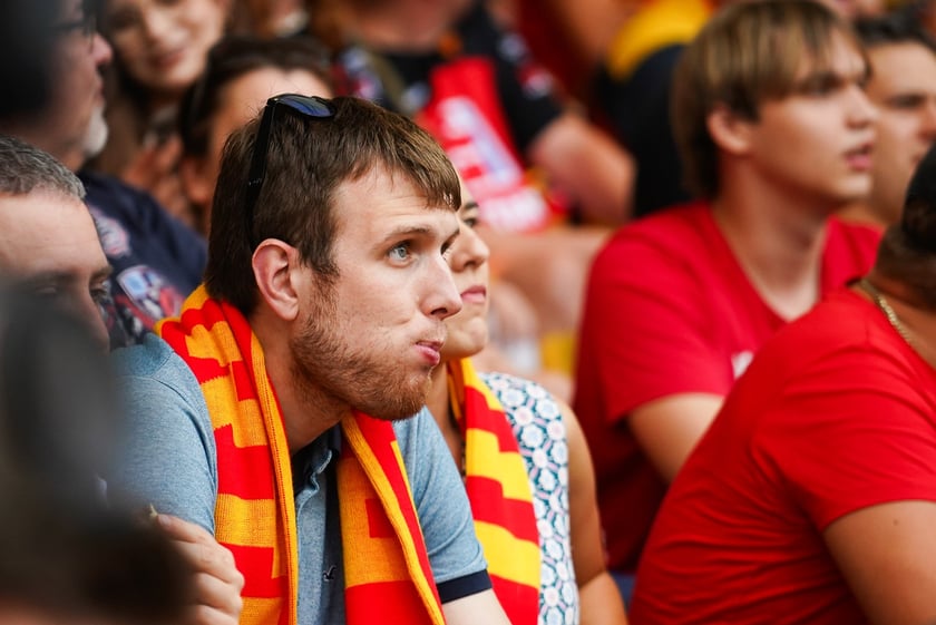 Kibice podczas meczu żużlowego Betard Sparta Wrocław - Motor Lublin na Stadionie Olimpijskim we Wrocławiu - 9 sierpnia 2024 r.