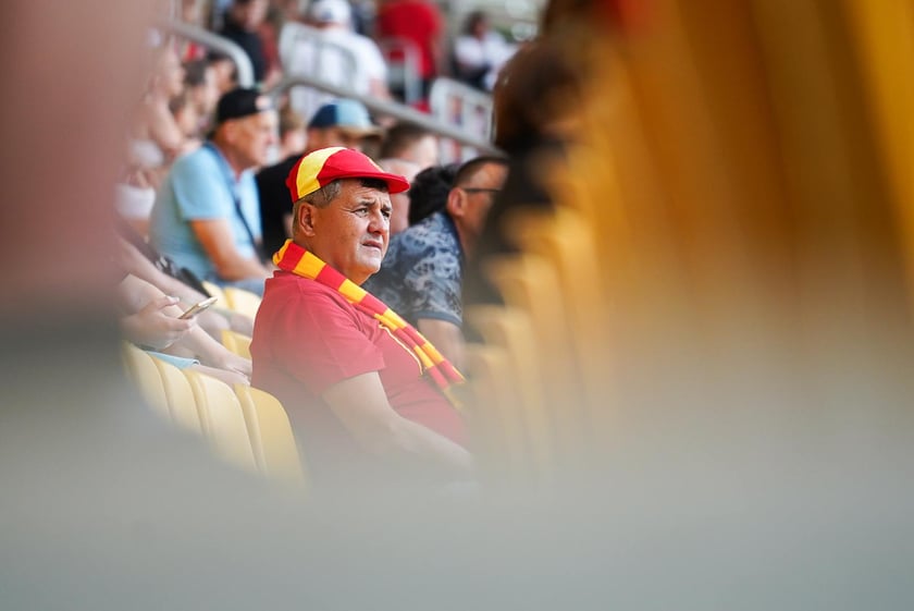 Kibice podczas meczu żużlowego Betard Sparta Wrocław - Motor Lublin na Stadionie Olimpijskim we Wrocławiu - 9 sierpnia 2024 r.