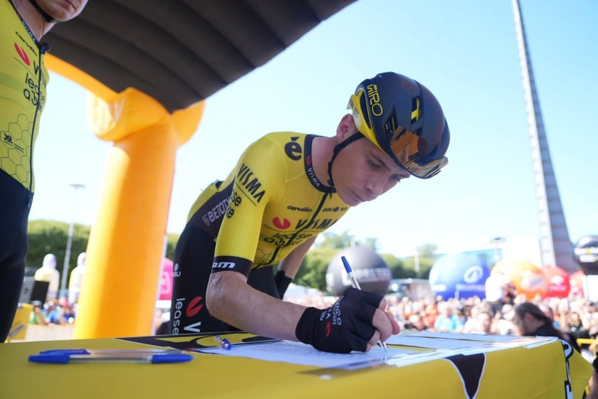 Start przejazdu honorowego (12.08.2024)