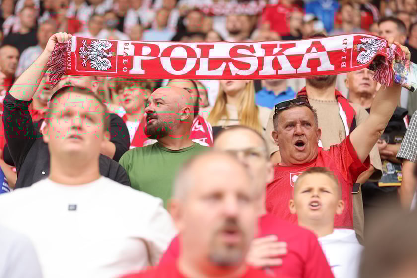 Żużel na Olimpijskim. Na zdjęciu kibice