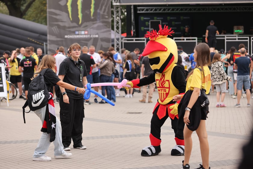 Żużel na Olimpijskim. Na zdjęciu kibice