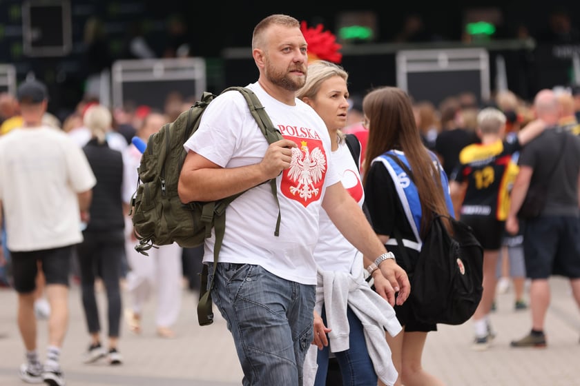 Żużel na Olimpijskim. Na zdjęciu kibice