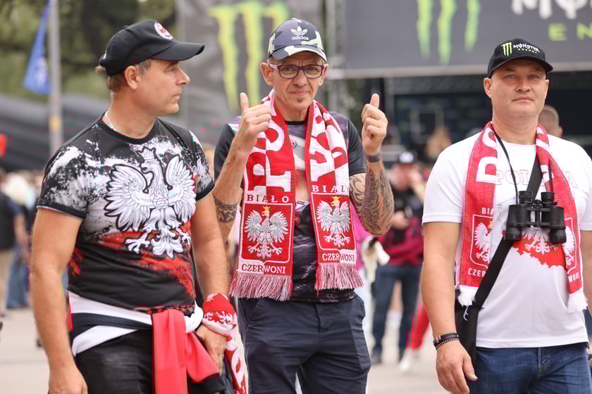 Żużel na Olimpijskim. Na zdjęciu kibice