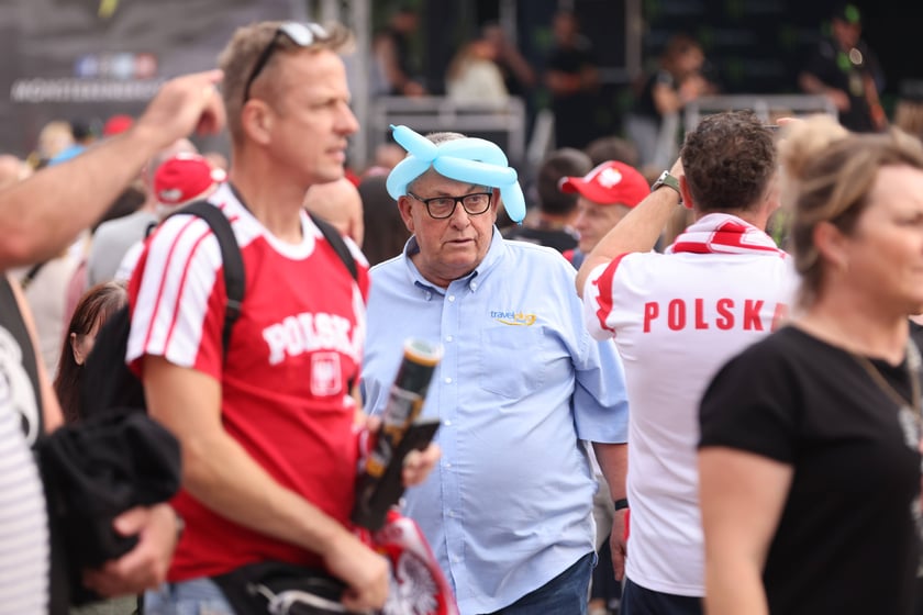 Żużel na Olimpijskim. Na zdjęciu kibice