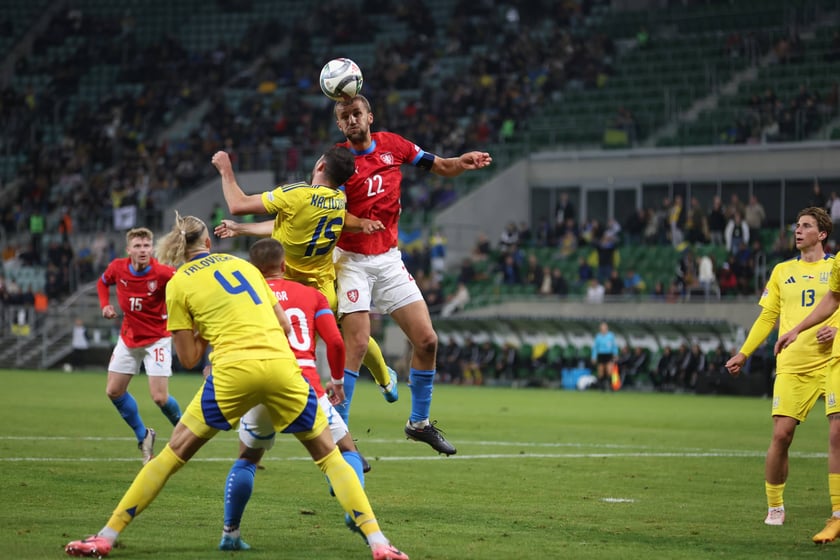 Piłkarze Ukrainy i Czech podczas meczu na Tarczyński Arenie we Wrocławiu - 14 października 2024