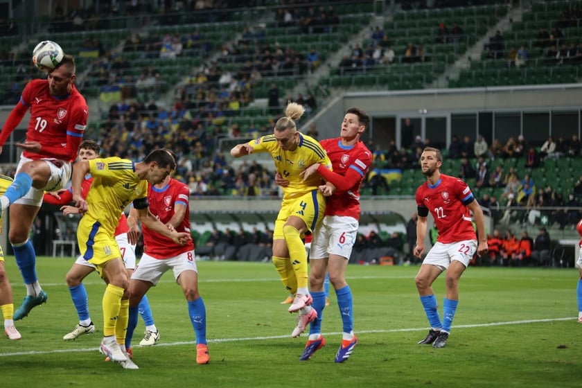 Piłkarze Ukrainy i Czech podczas meczu na Tarczyński Arenie we Wrocławiu - 14 października 2024