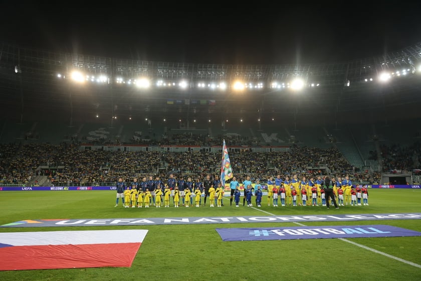 Mecz Ligi Narodów UEFA Ukraina - Czechy na Tarczyński Arenie Wrocław. Zdjęcia kibiców