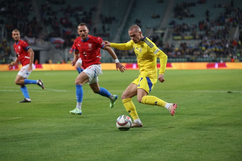 Mecz Ligi Narodów UEFA Ukraina - Czechy na Tarczyński Arenie Wrocław. Zdjęcia kibiców