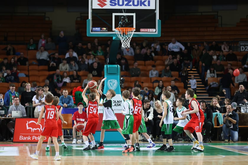 Meczu koszykówki w Hali Stulecia: Śląsk Wrocław - Legia Warszawa