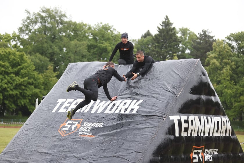 Uczestnicy Survival Race Wrocław 2025
