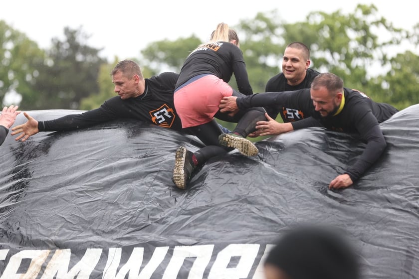 Uczestnicy Survival Race Wrocław 2025