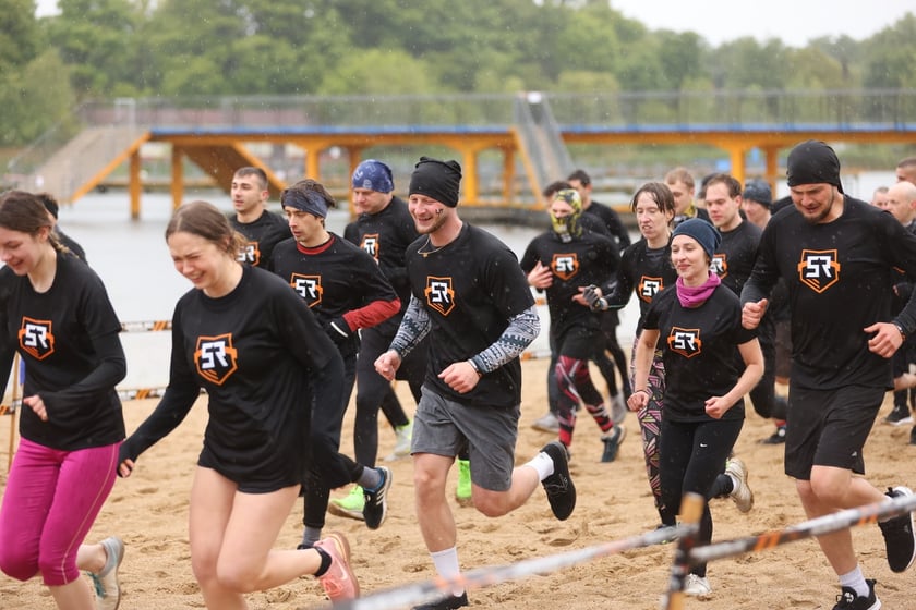 Uczestnicy Survival Race Wrocław 2025