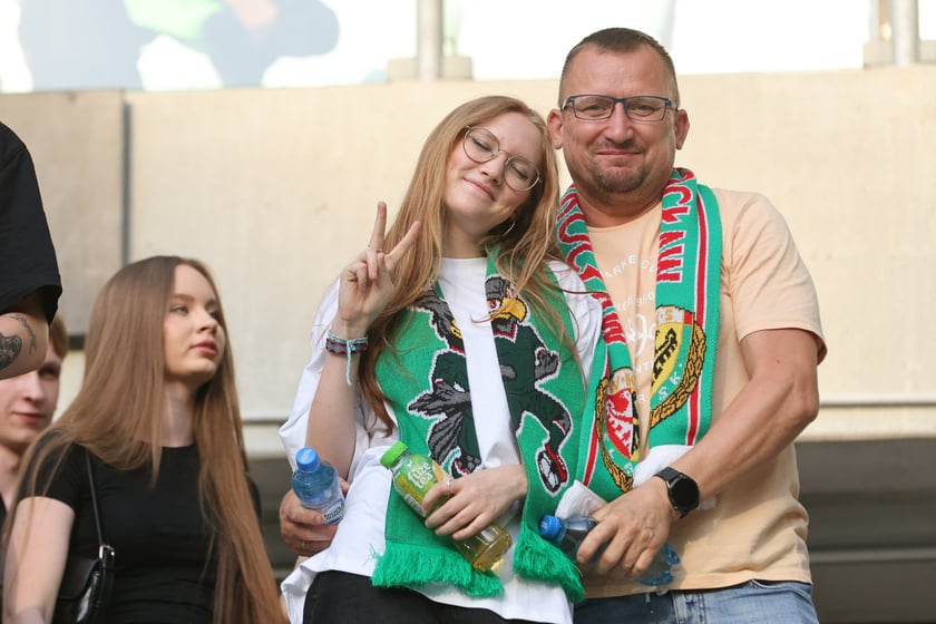 Mecz Śląsk-Wrocław vs Wieczysta Krak&oacute;w. Remis, a kibice na medal