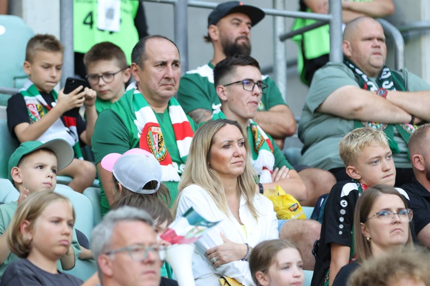 Mecz Śląsk-Wrocław vs Wieczysta Krak&oacute;w. Remis, a kibice na medal
