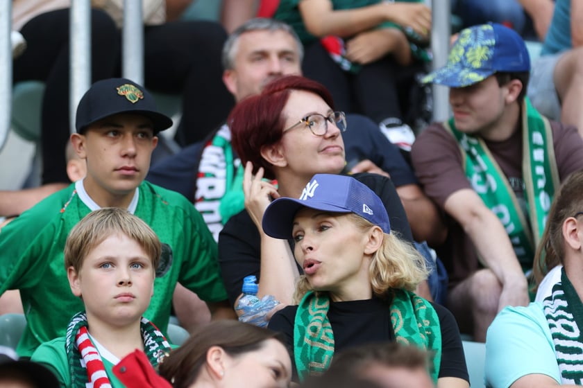 Mecz Śląsk-Wrocław vs Wieczysta Krak&oacute;w. Remis, a kibice na medal