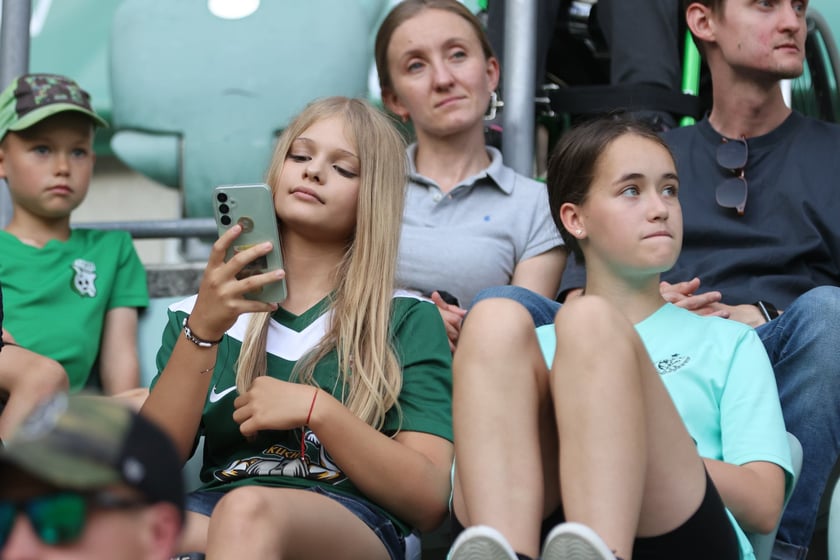 Mecz Śląsk-Wrocław vs Wieczysta Krak&oacute;w. Remis, a kibice na medal