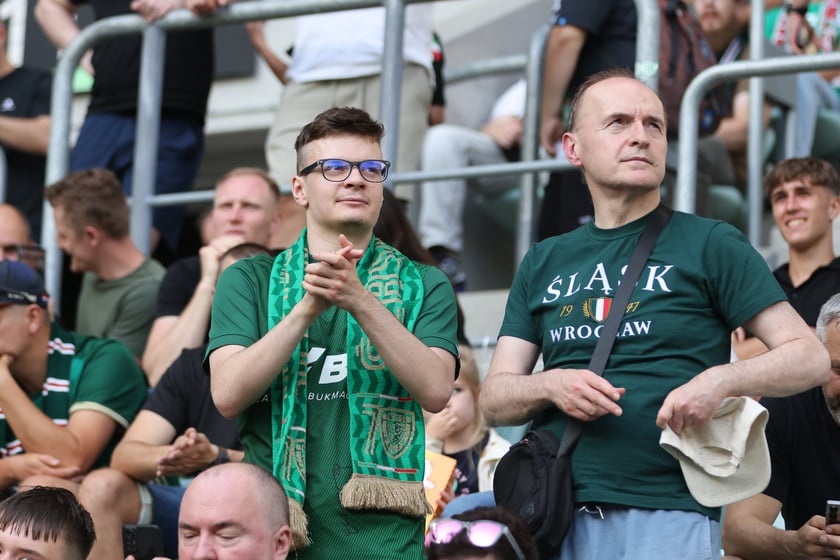 Mecz Śląsk-Wrocław vs Wieczysta Krak&oacute;w. Remis, a kibice na medal