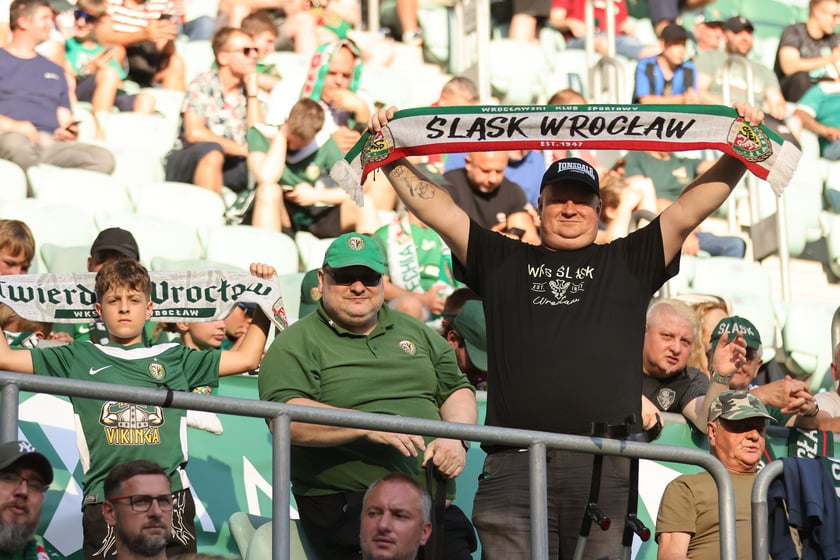Mecz Śląsk-Wrocław vs Wieczysta Krak&oacute;w. Remis, a kibice na medal