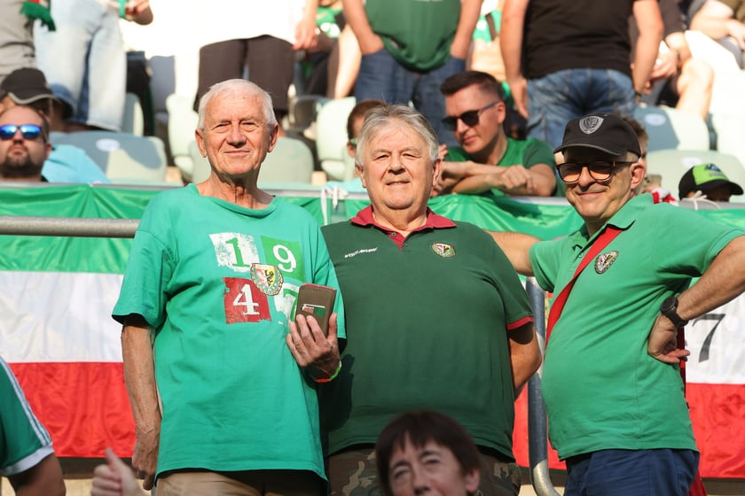 Mecz Śląsk-Wrocław vs Wieczysta Krak&oacute;w. Remis, a kibice na medal