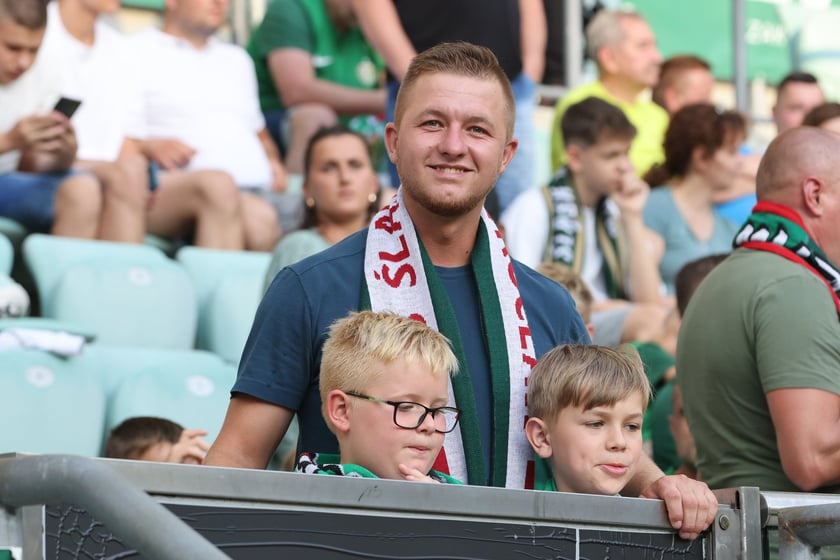Mecz Śląsk-Wrocław vs Wieczysta Krak&oacute;w. Remis, a kibice na medal