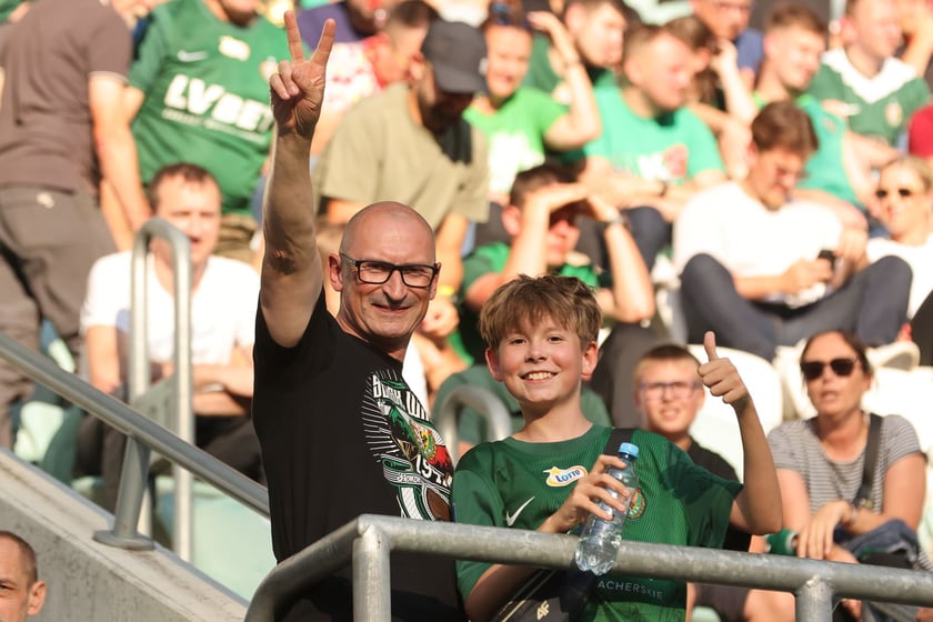 Mecz Śląsk-Wrocław vs Wieczysta Krak&oacute;w. Remis, a kibice na medal