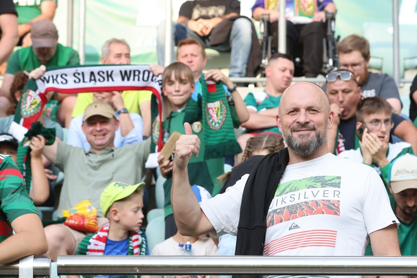 Mecz Śląsk-Wrocław vs Wieczysta Krak&oacute;w. Remis, a kibice na medal