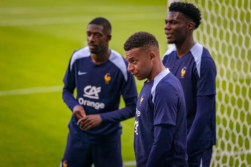 Kylian Mbappe i reprezentacja Francji podczas treningu we Wrocławiu