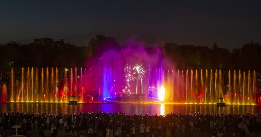 Pokaz fontanny multimedialnej we Wrocławiu. Pierwszy pokaz specjalny po dwuletniej przerwie