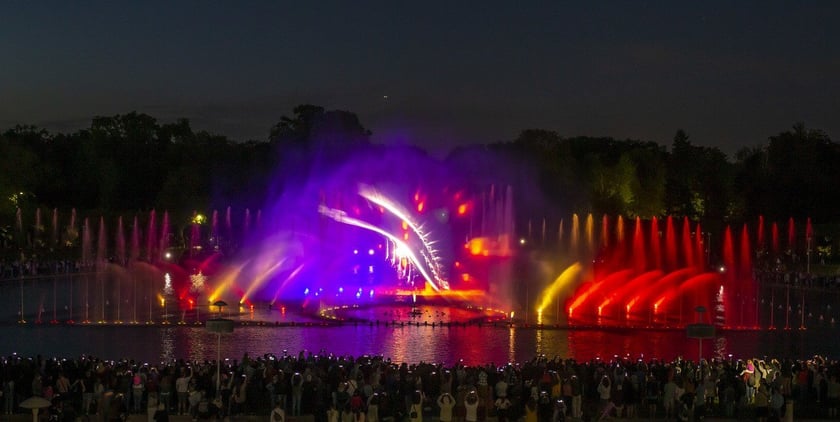 Pokaz fontanny multimedialnej we Wrocławiu. Pierwszy pokaz specjalny po dwuletniej przerwie