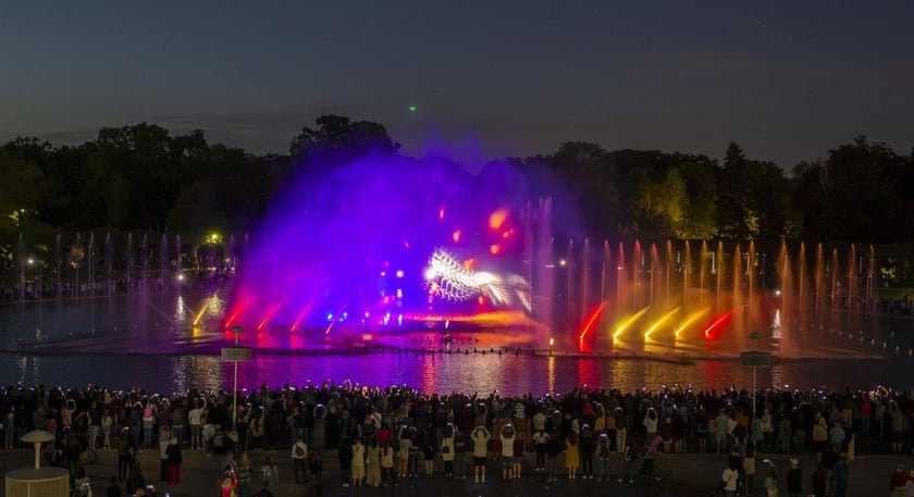 Pokaz fontanny multimedialnej we Wrocławiu. Pierwszy pokaz specjalny po dwuletniej przerwie
