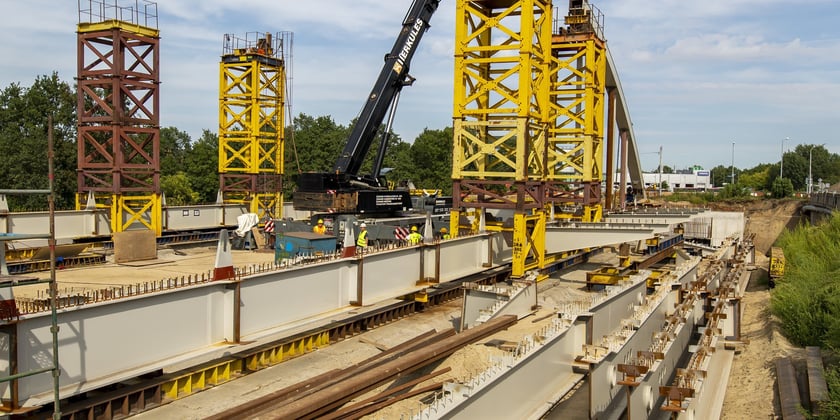 Budowa nowych mostów Chrobrego, wrzesień 2022